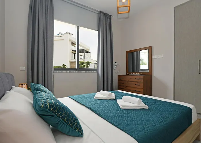 Violeta - 3bed Large Pool וילה פרוטאראס