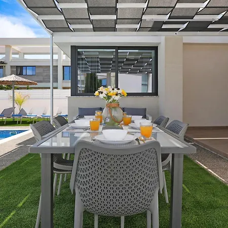 Violeta - 3bed Large Pool Villa Protaras