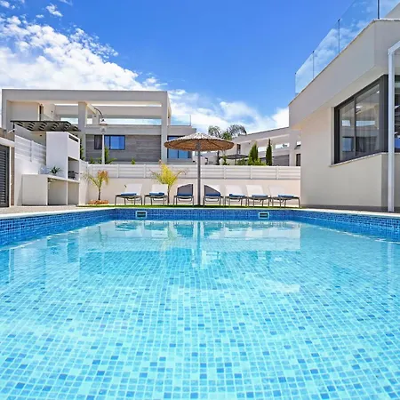 Villa Violeta - 3bed Large Pool Protaras