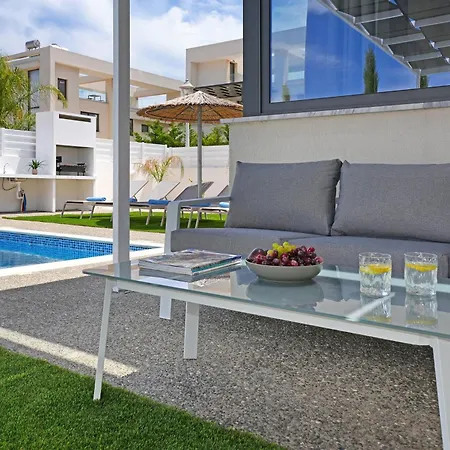 Violeta - 3bed Large Pool بروتاراس