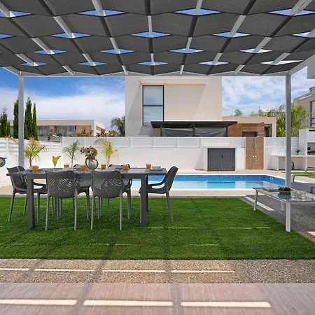 Violeta - 3bed Large Pool بروتاراس