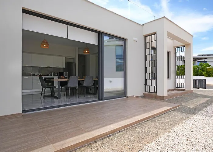 Violeta - 3bed Large Pool וילה פרוטאראס