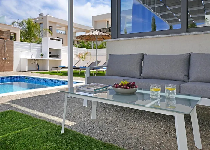 Violeta - 3bed Large Pool Protaras